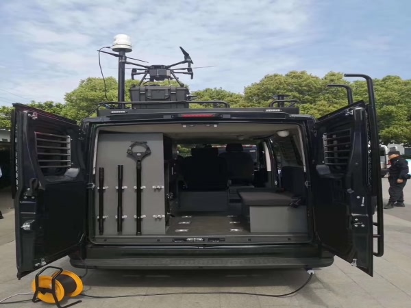 無(wú)人機(jī)指揮車